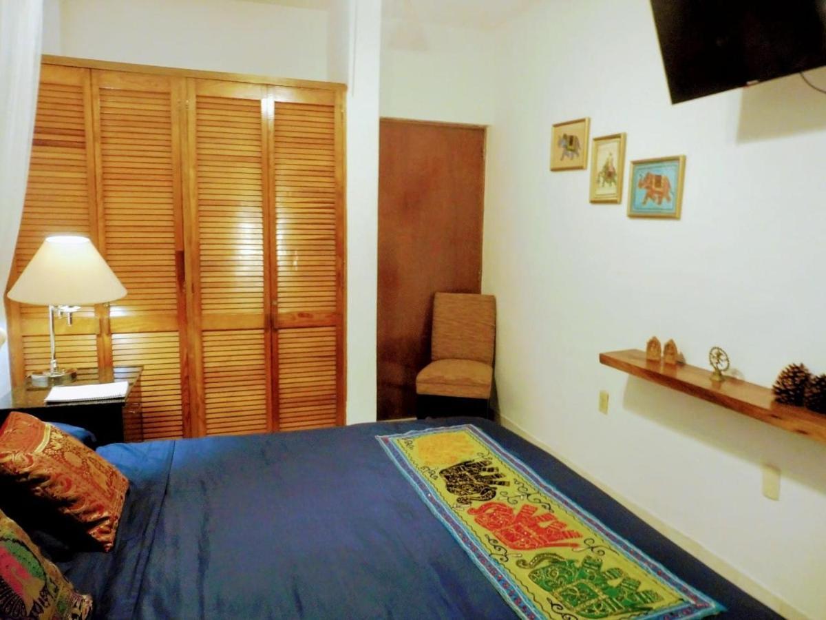 Casa Adriana VIP Backpackers Vandrarhem Puerto Vallarta Exteriör bild